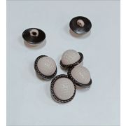 Пуговицы 136 14мм пудра кайма черная