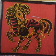 12.09 Термоапликация «Лошадка в красном квадрате» 5*5см.