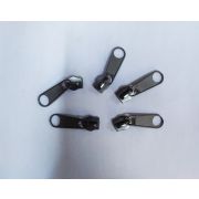 0.28 Собачка Т8 галантерейная для витой молнии