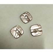 Пуговицы1475 15*15мм розовый квадрат